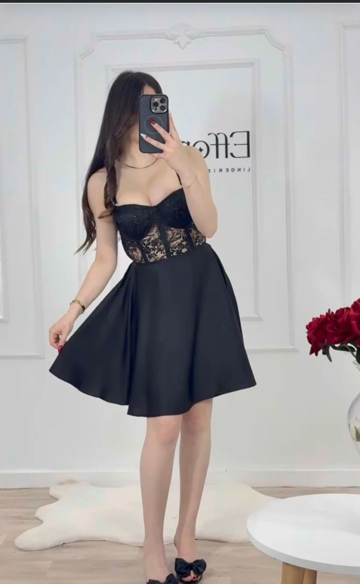 Black Silk Robe with Sheer Lace Overlay – Luxury Flowing Nightwear Set | Original Silk